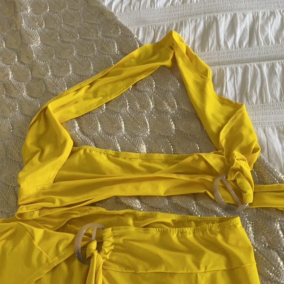 2 piece yellow high slit skirt medium used once - Picture 3 of 6